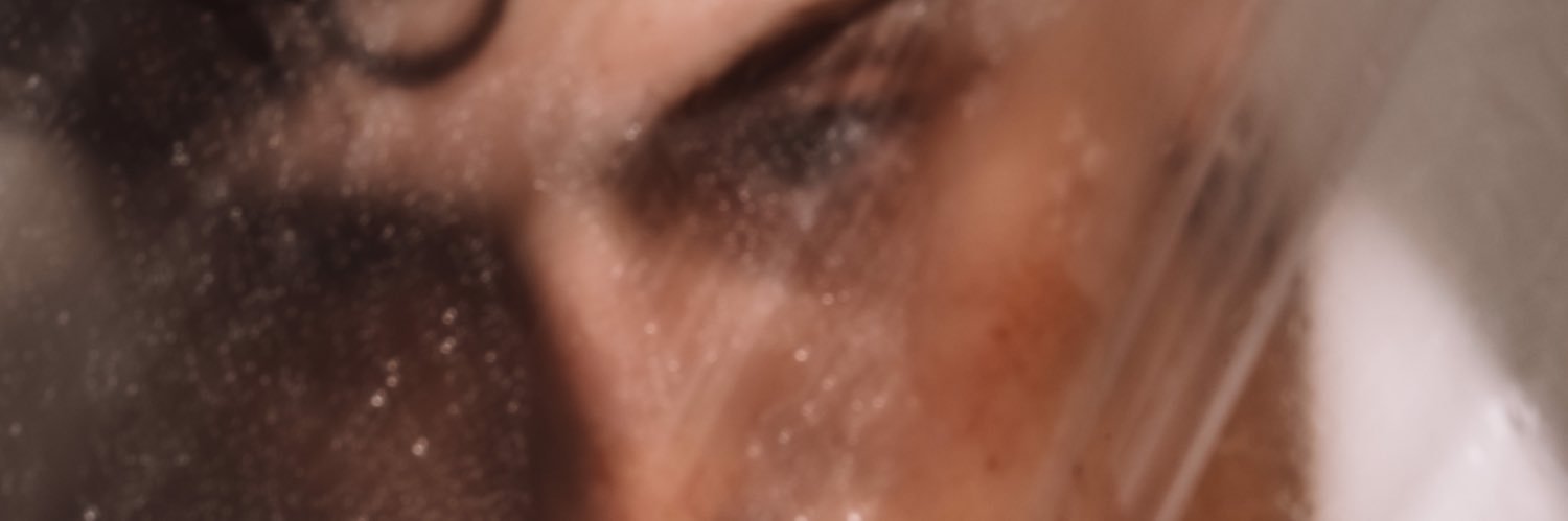 lisettess's profile banner image
