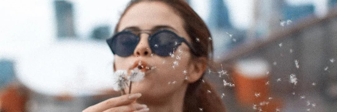 ᴄʟᴀɪʀᴇ ʏᴏᴜɴɢ banner