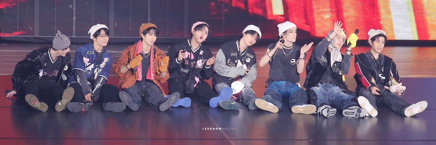 bee☯︎ banner