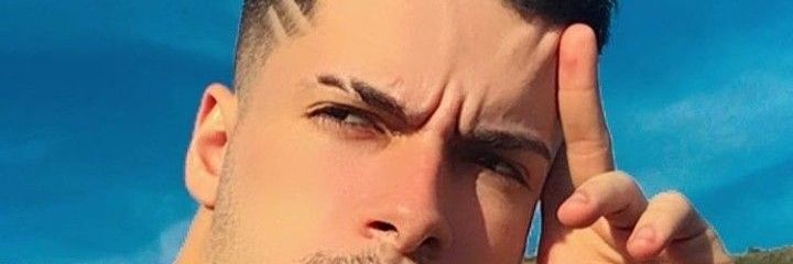 L banner