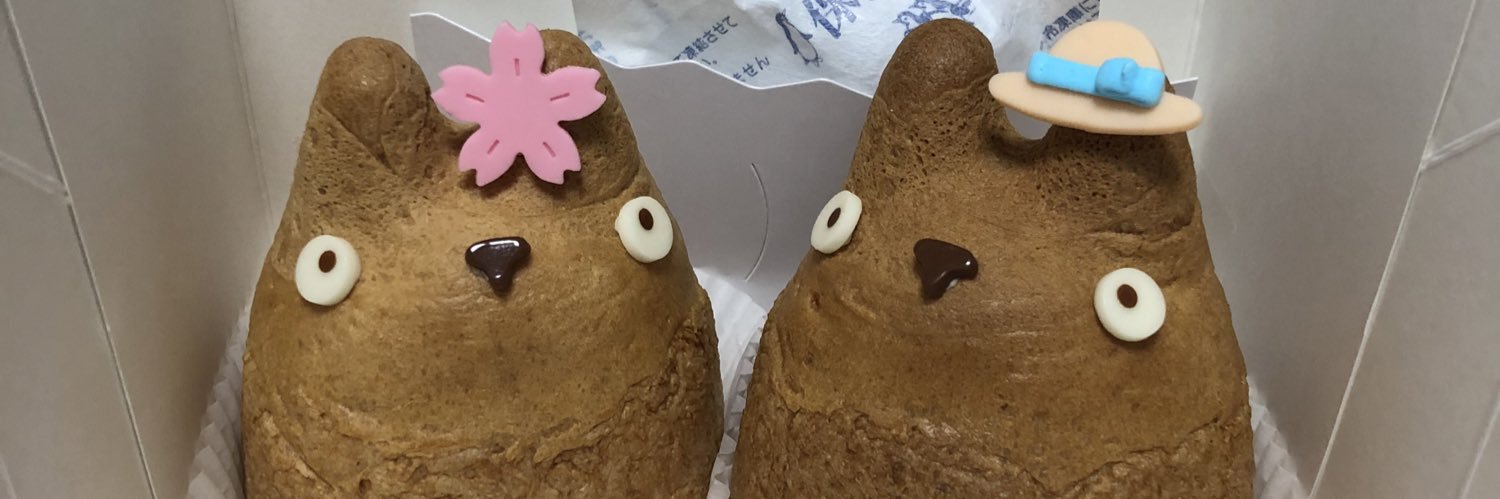 whitekitty93's profile banner image