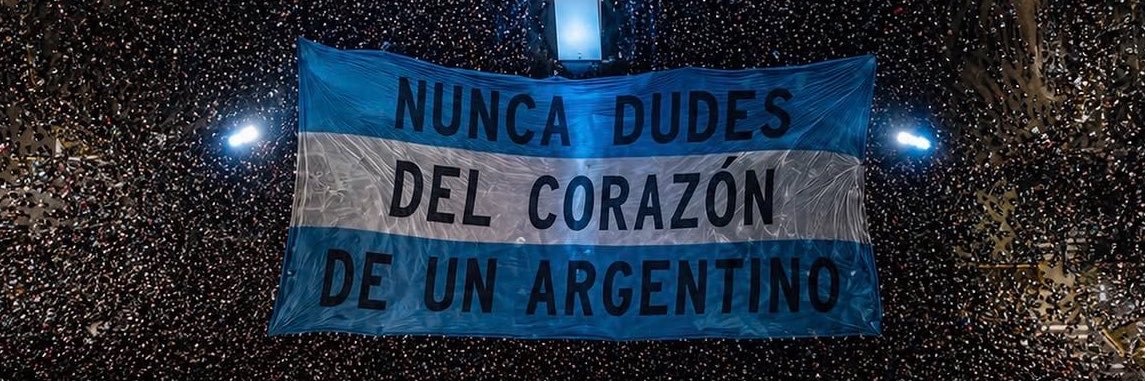 triniroca_'s profile banner image