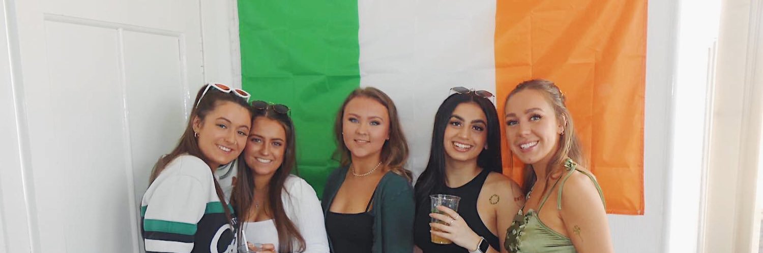 ellliewatt's profile banner image