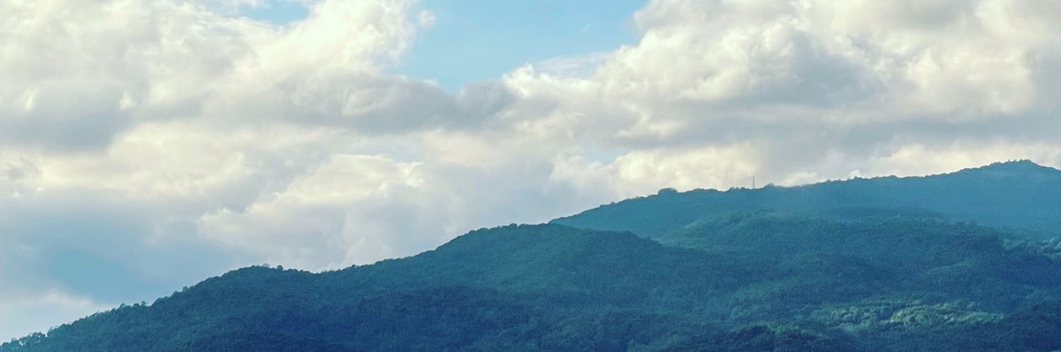 ปลอมตัวเป็นติ่งค่ายดังย่านอโศก banner