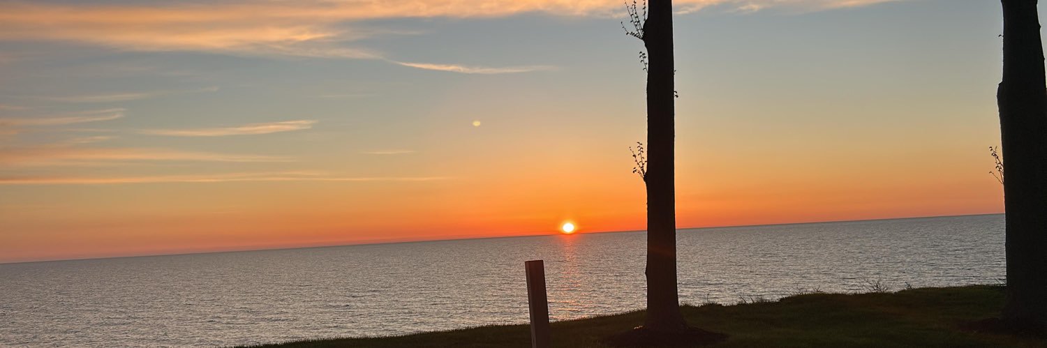 lorecallendes's profile banner image