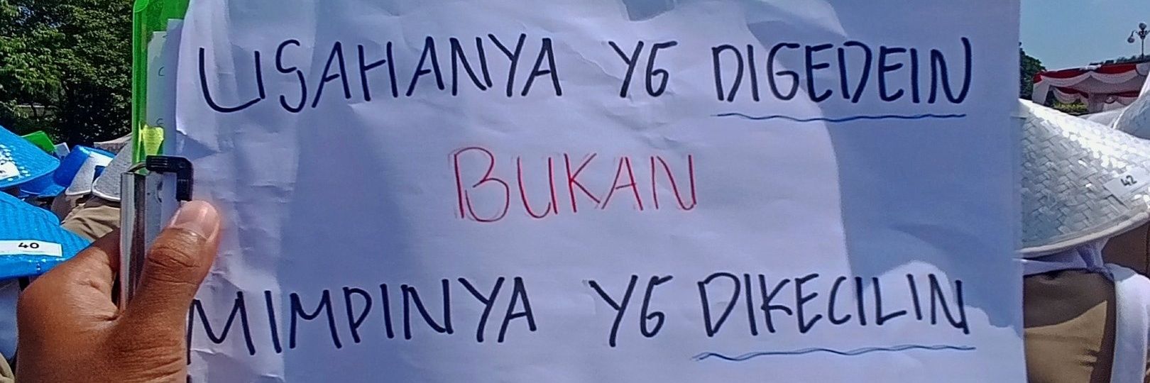 taa banner