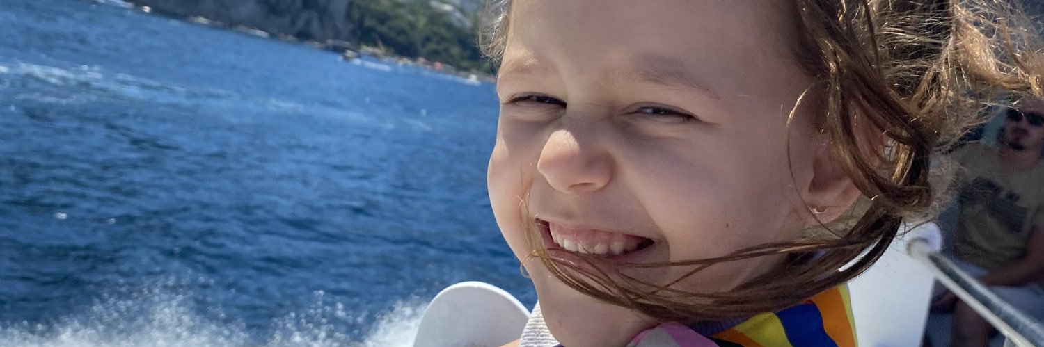BeliPonga's profile banner image