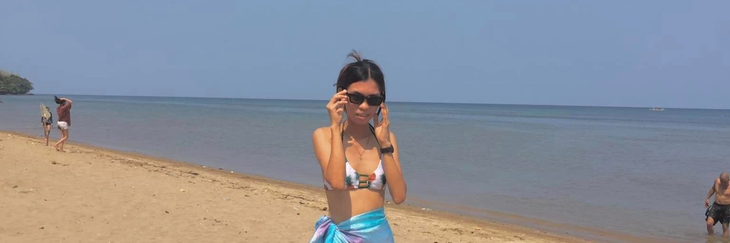 ynaaady's profile banner image