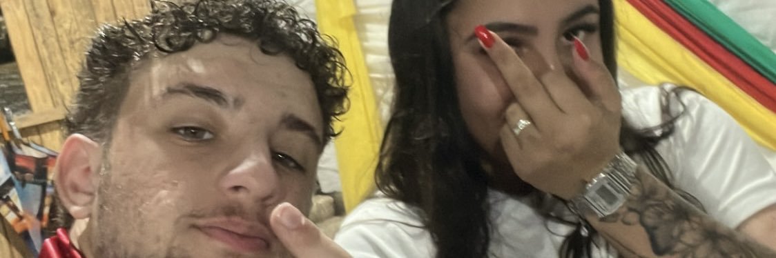 julia_pires13_'s profile banner image