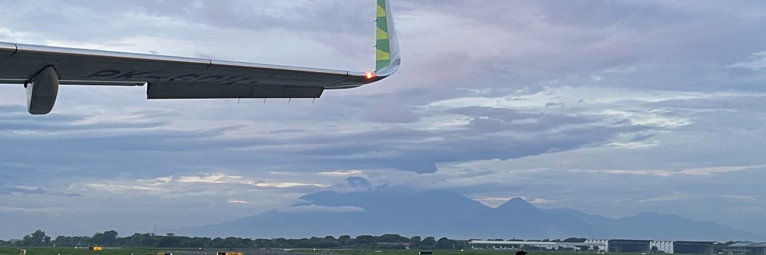 mimonyaw's profile banner image