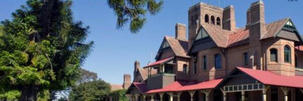 neaune Profile Banner