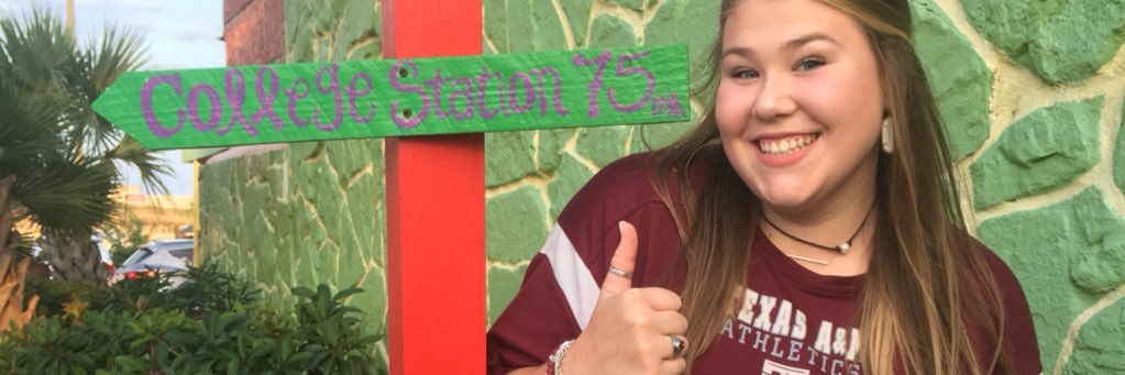 izzy_vogt's profile banner image