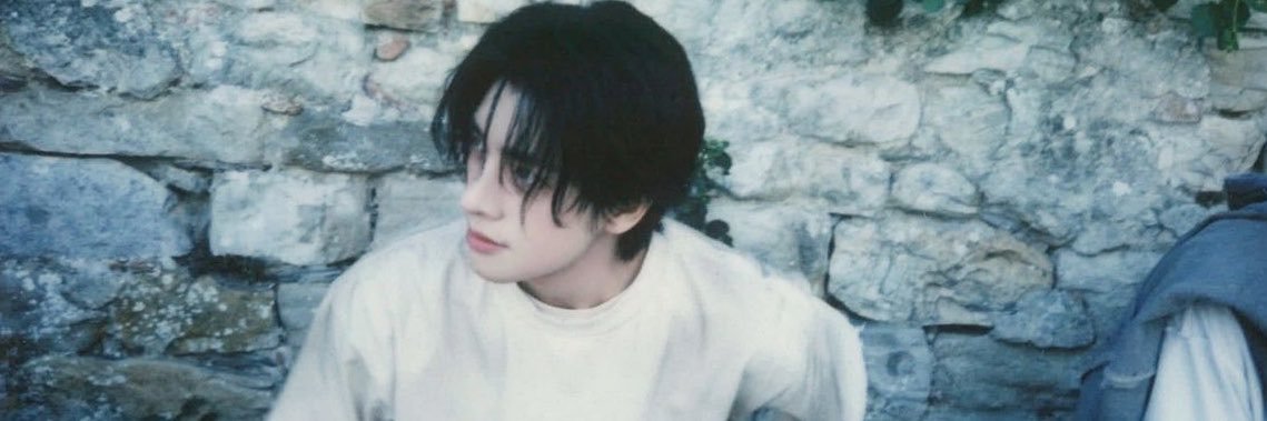 goddongyee's profile banner image