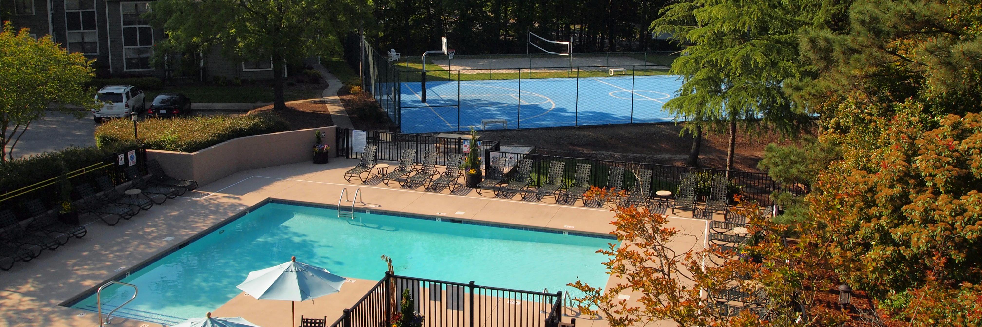 SunStone Apartments banner