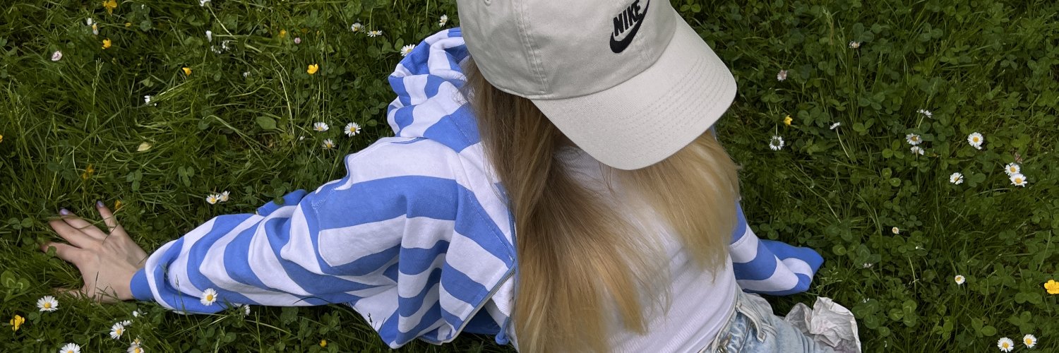 AnnaSkeeter's profile banner image