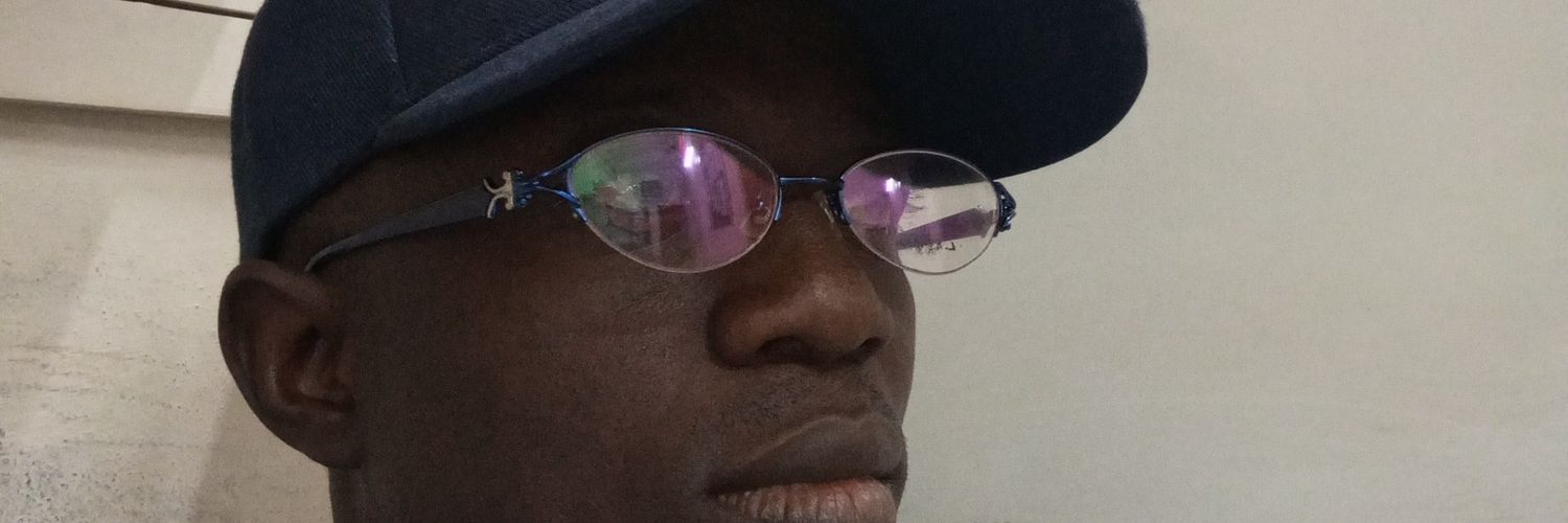 AdeSam100's profile banner image