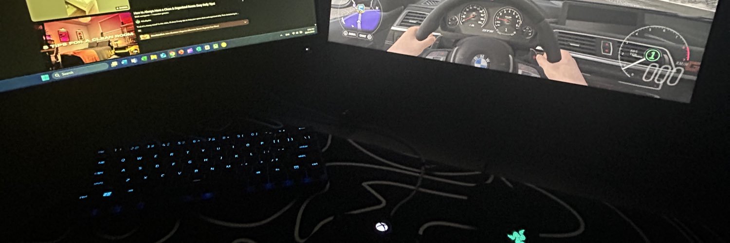 XDelaere's profile banner image