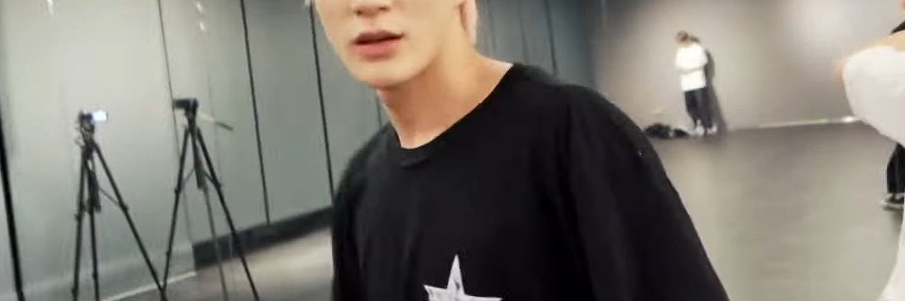 กอมอ banner