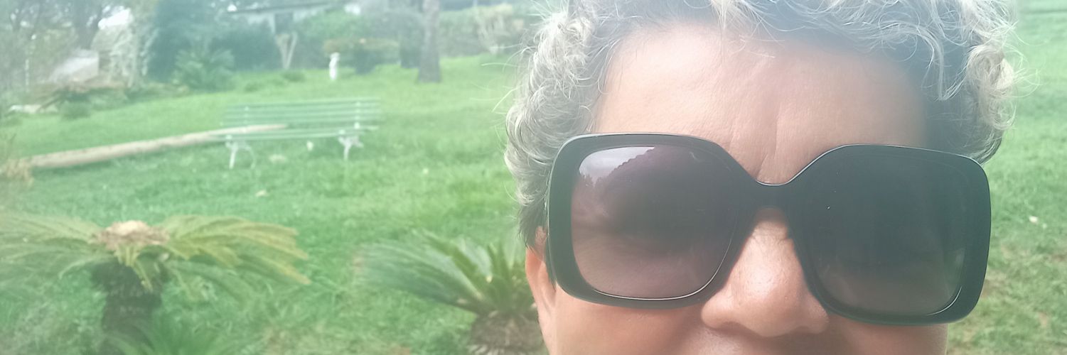 FLORAGOMES's profile banner image