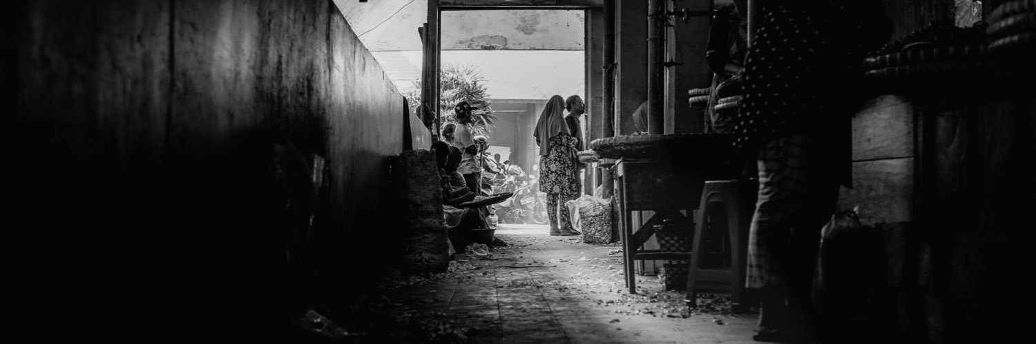 inituhin's profile banner image