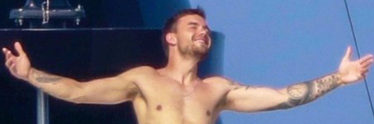 liamsziam's profile banner image