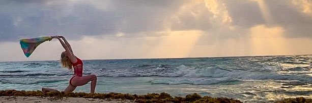 Martini (she/her) banner