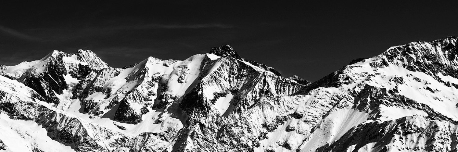 claudiom's profile banner image