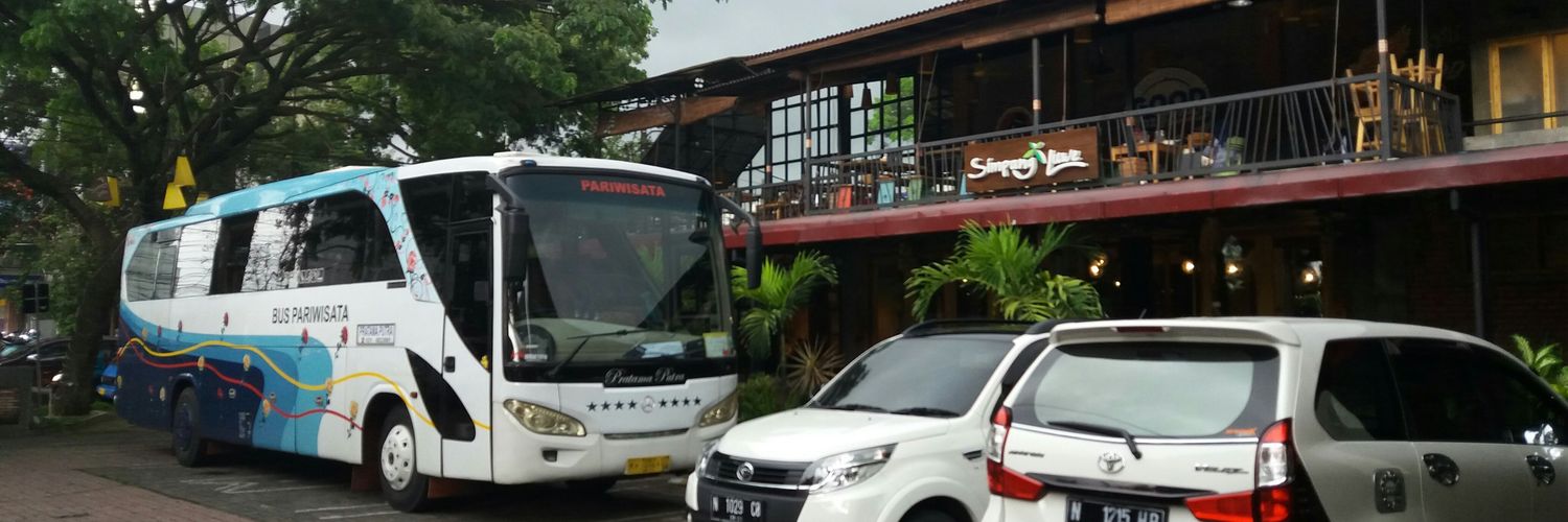 Simpang Luwe Cafe banner