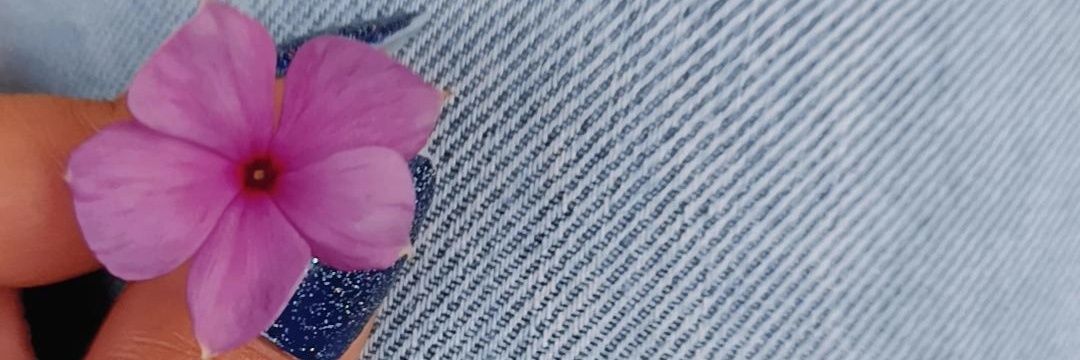 vickbarros's profile banner image