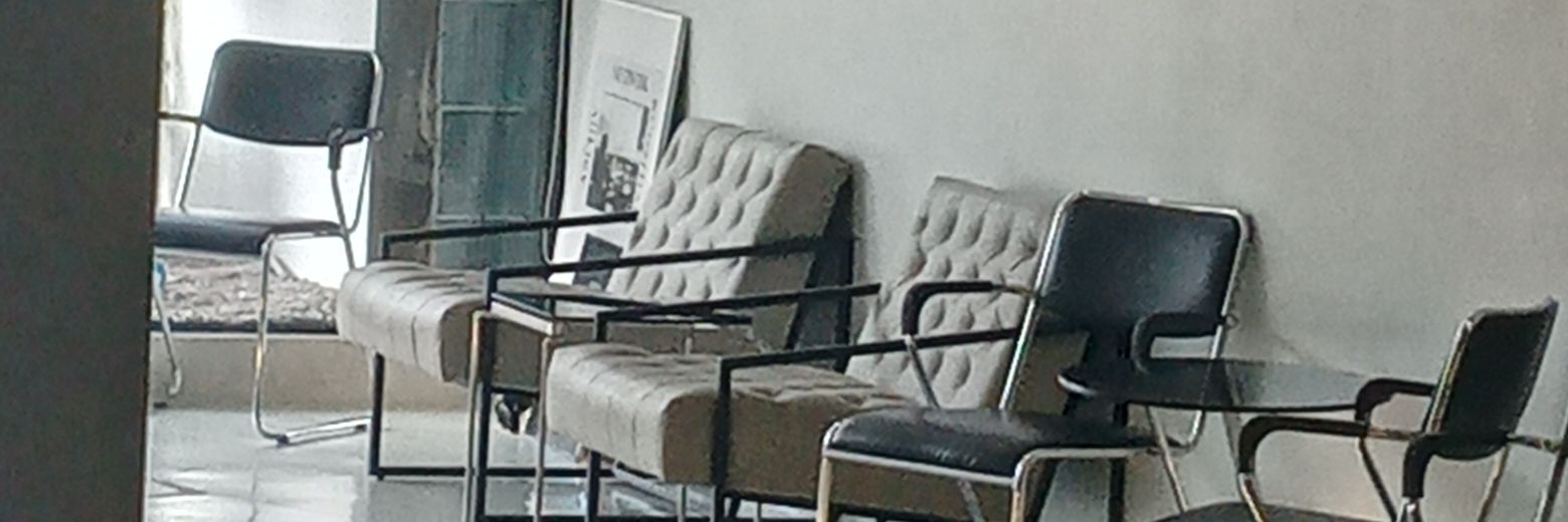mε | banner
