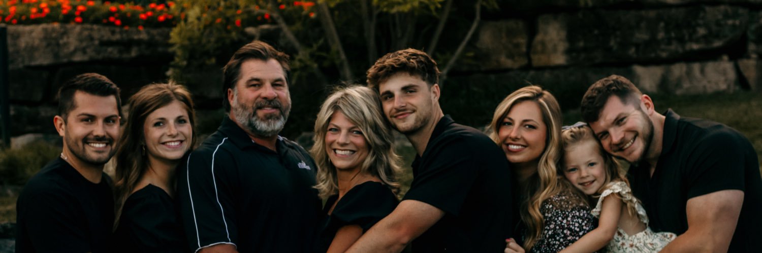 mackenzienull's profile banner image