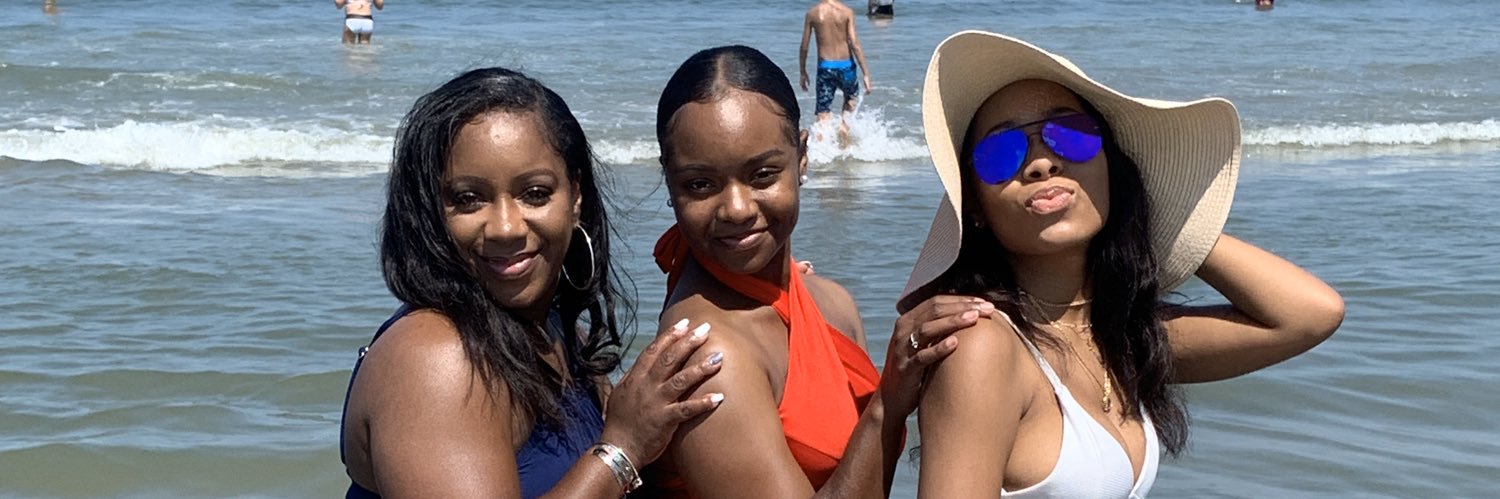TamekaAlexis's profile banner image