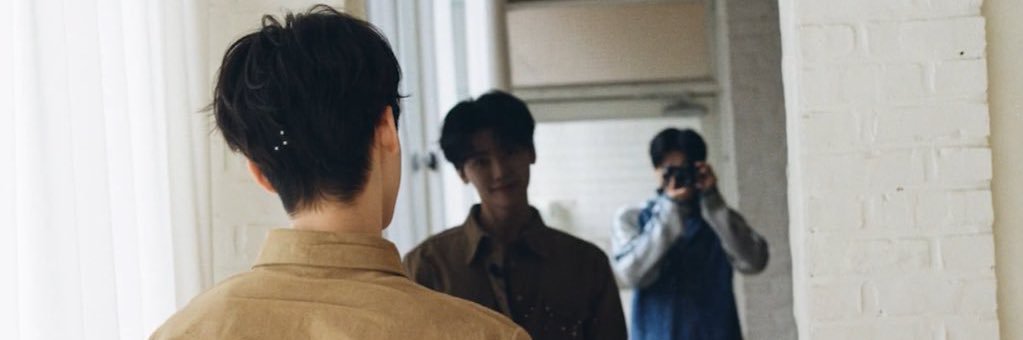 𝒜. banner