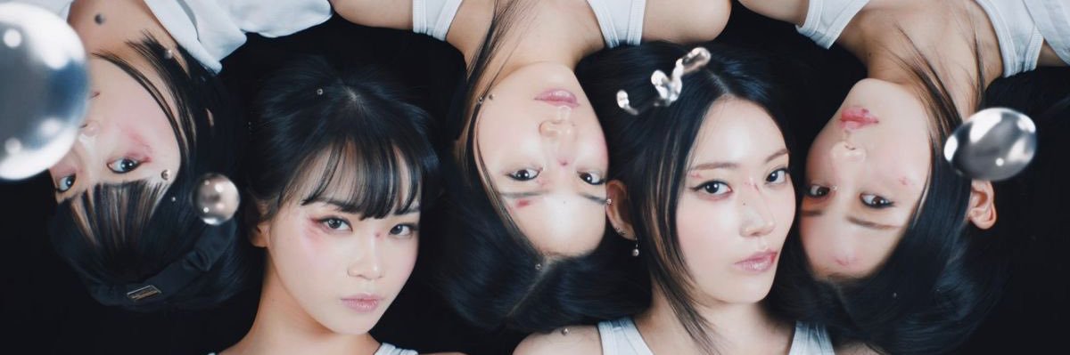 blooming_ch's profile banner image