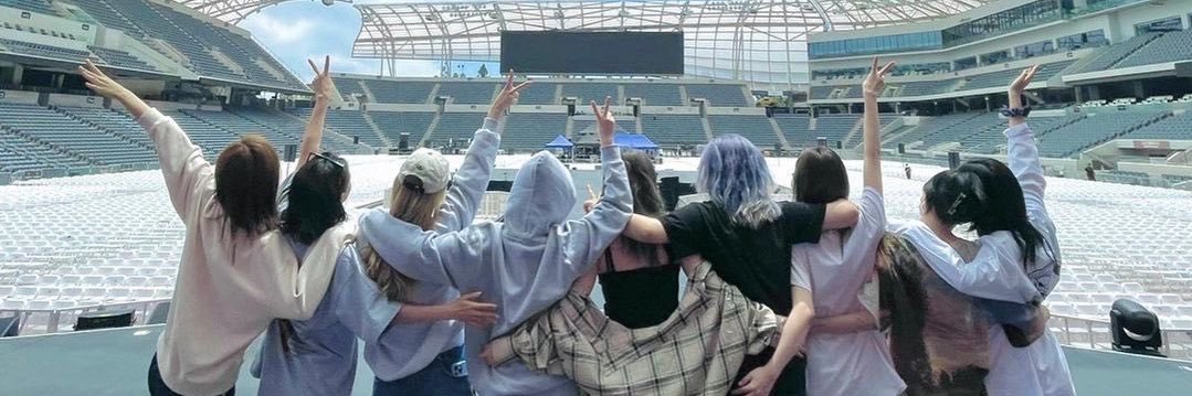 유키 .⋆𝜗𝜚 banner