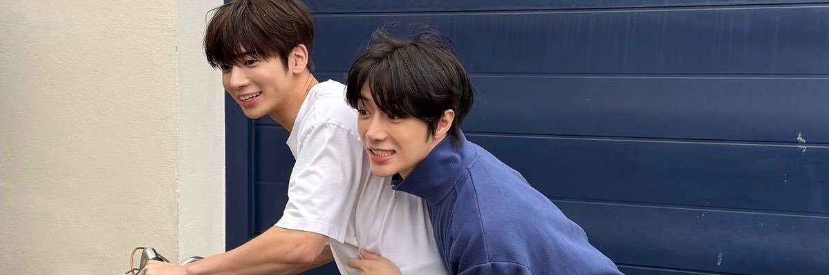 eli 🛋️ banner