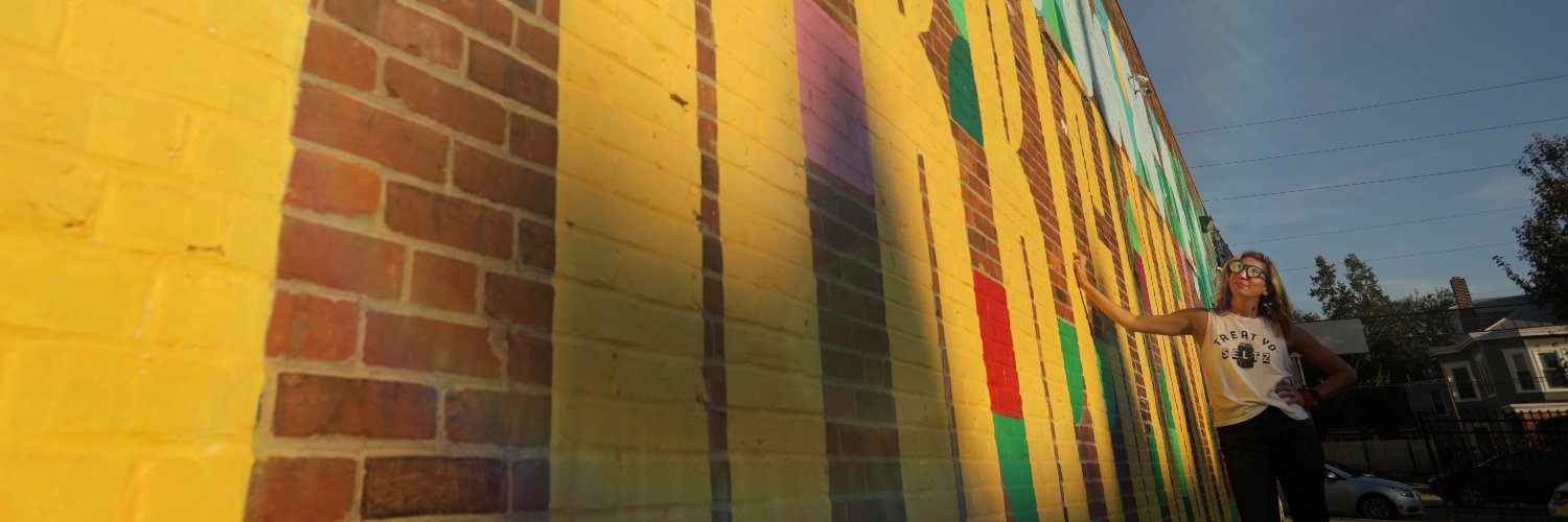 sarabozich's profile banner image