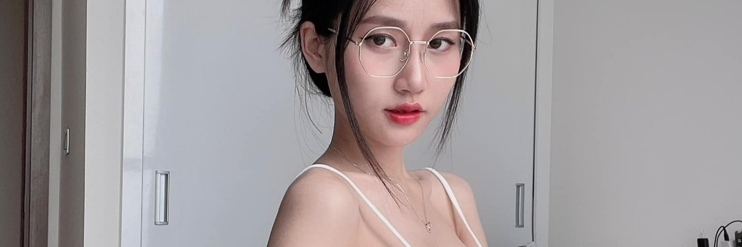 Loreta Loftus banner