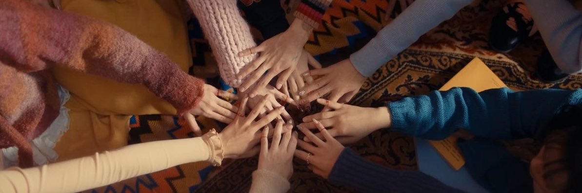 luniraej's profile banner image
