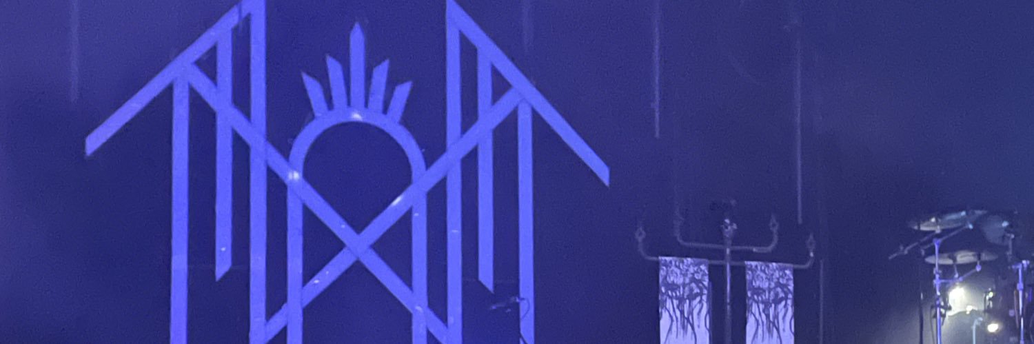 viv 🪽's banner
