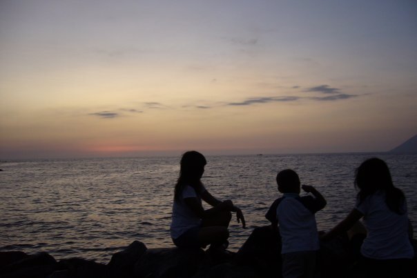 reea_susanto's profile banner image