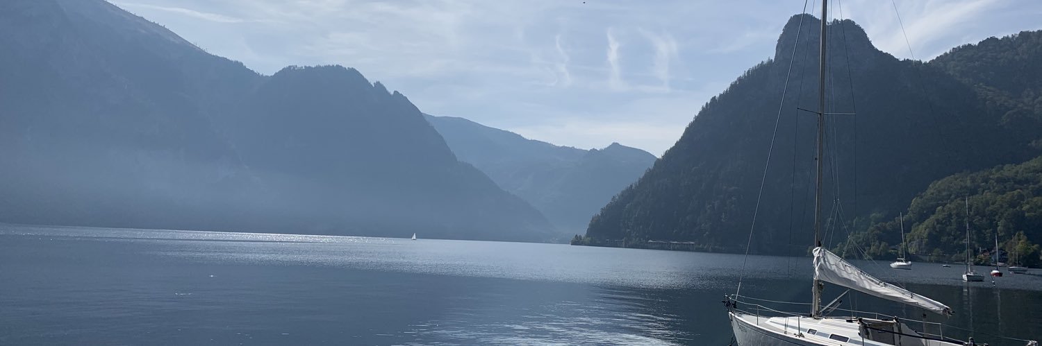 Meral Akin-Hecke banner