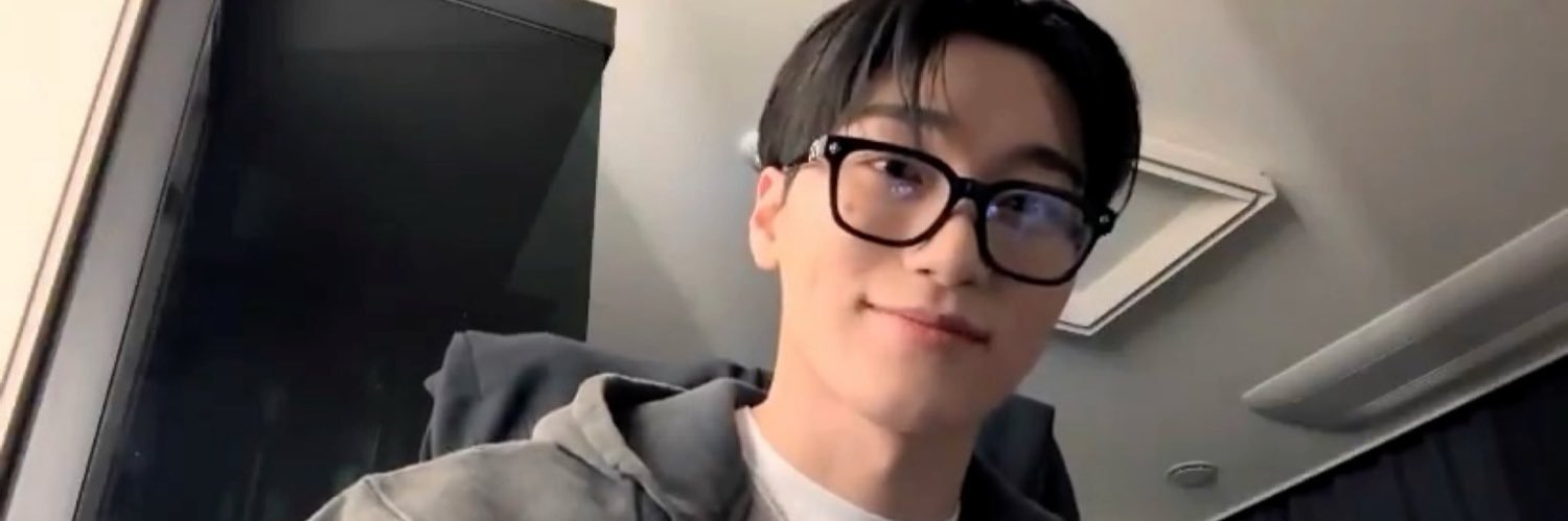 wenoij's profile banner image