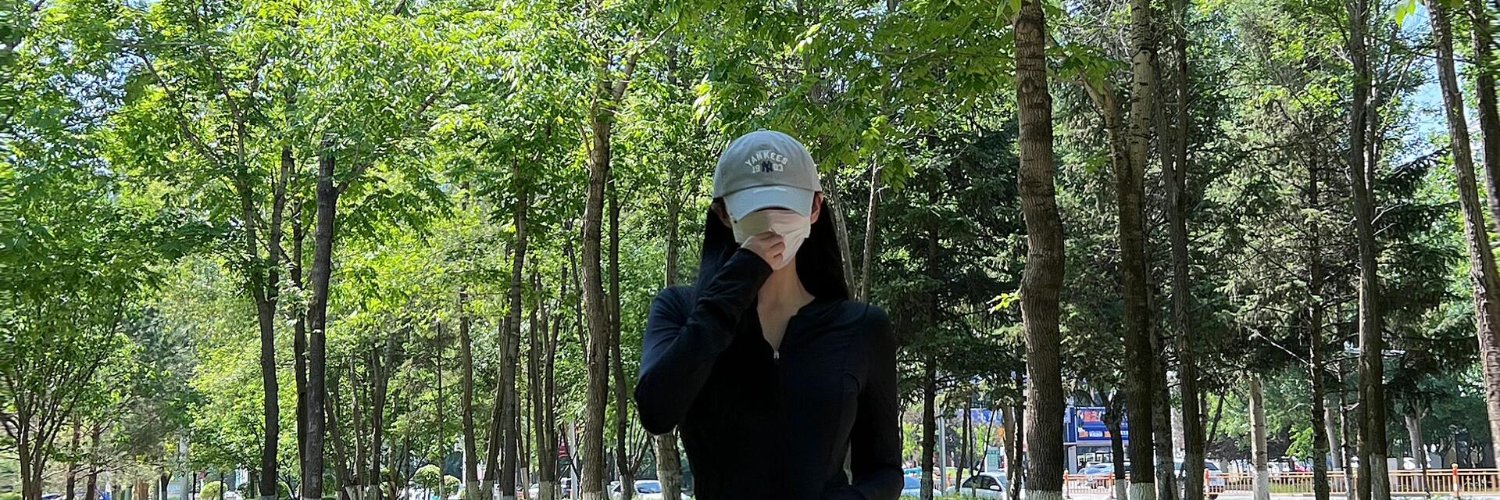 Charlottenyl's profile banner image
