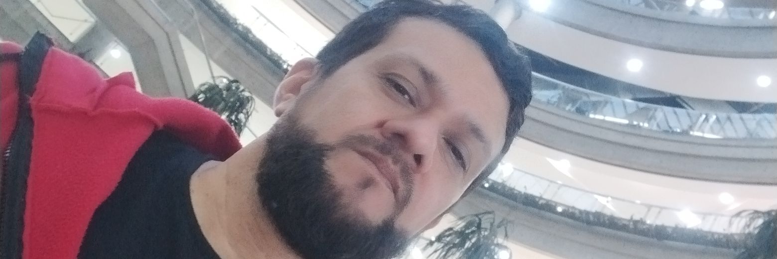 onasserths's profile banner image