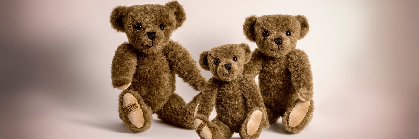 Clough & Willis banner