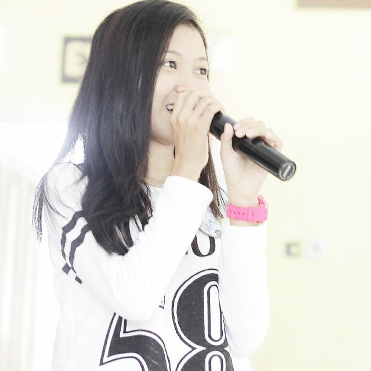 FJanuarti's profile banner image