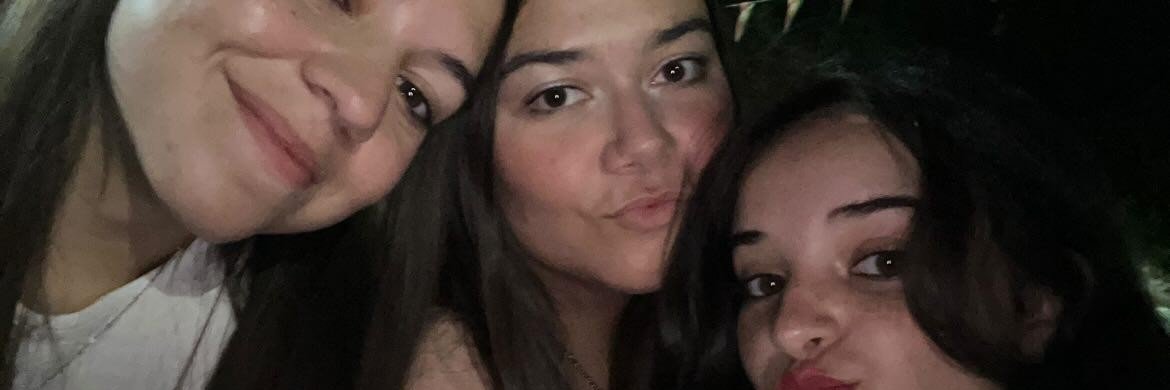tati_15__'s profile banner image