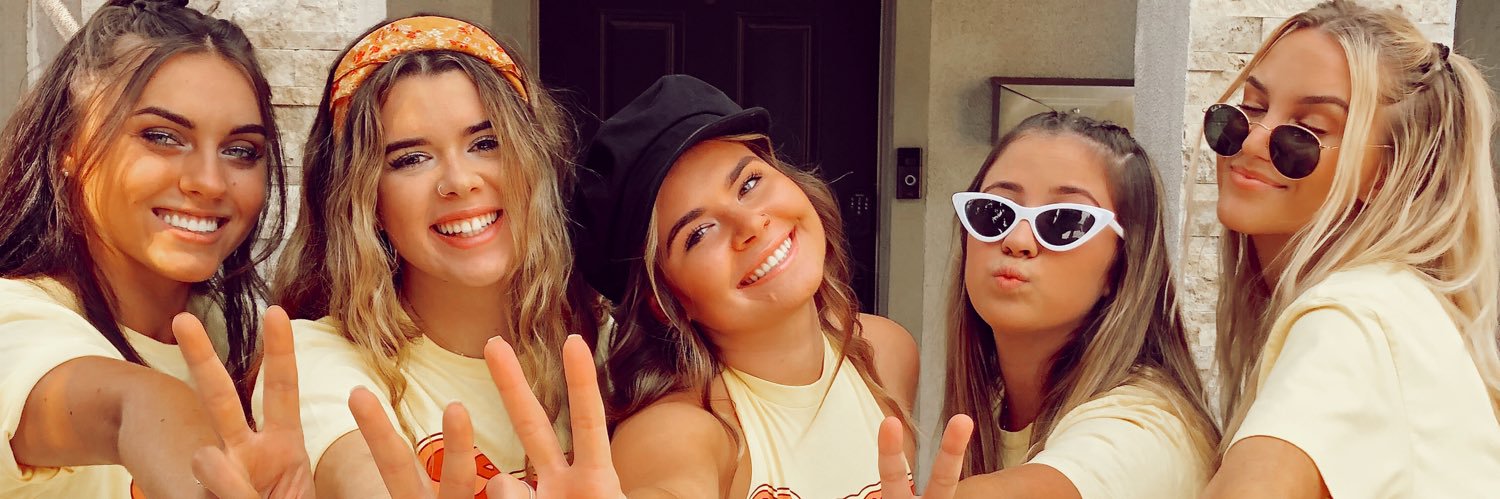 marissabilbee's profile banner image