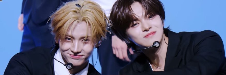 R I N 🦋💫 banner